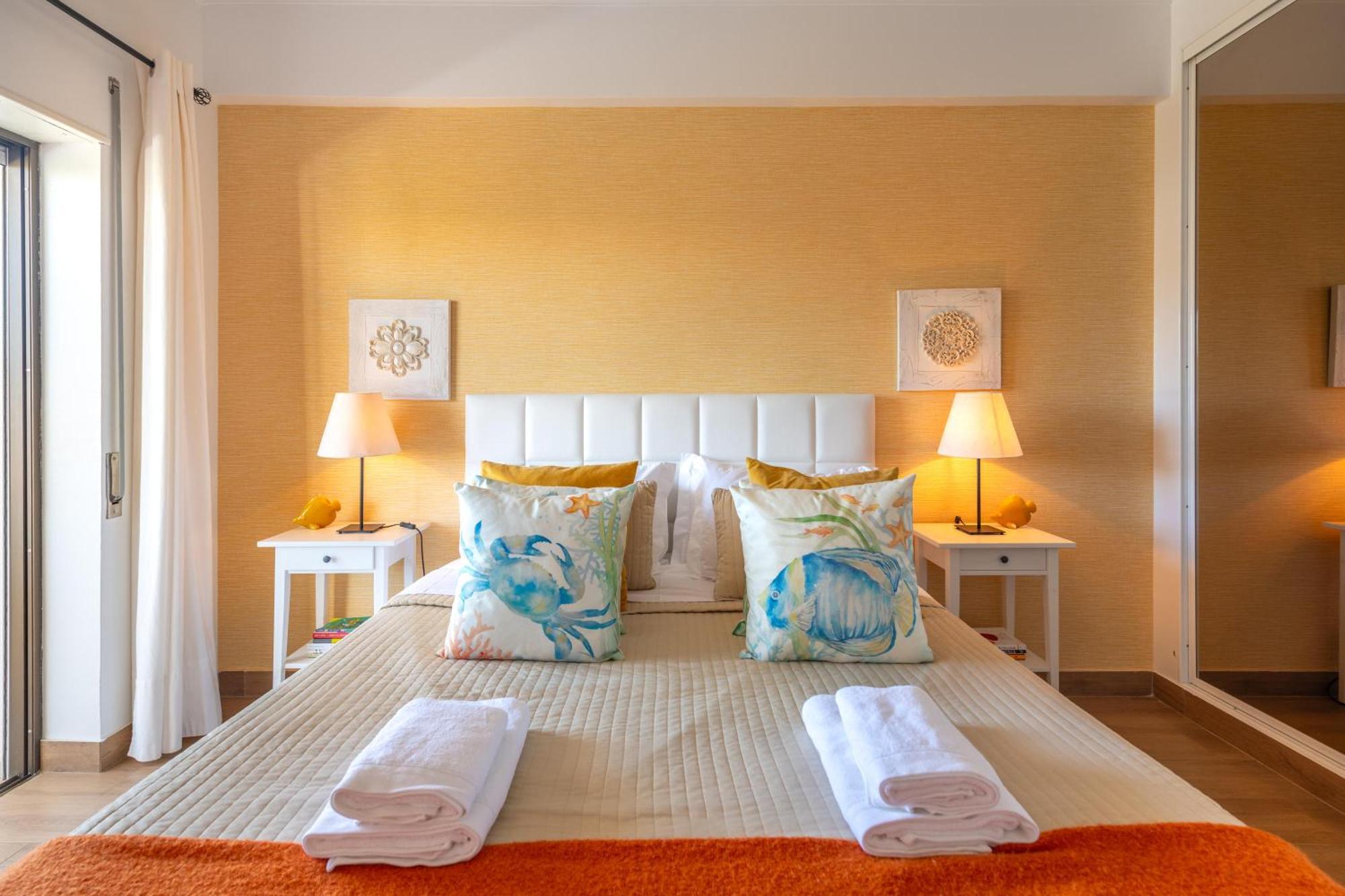 Apartamento Gomes -Free Airco, Wiffi & Swimming Pool- By Bedzy Porches  Zewnętrze zdjęcie