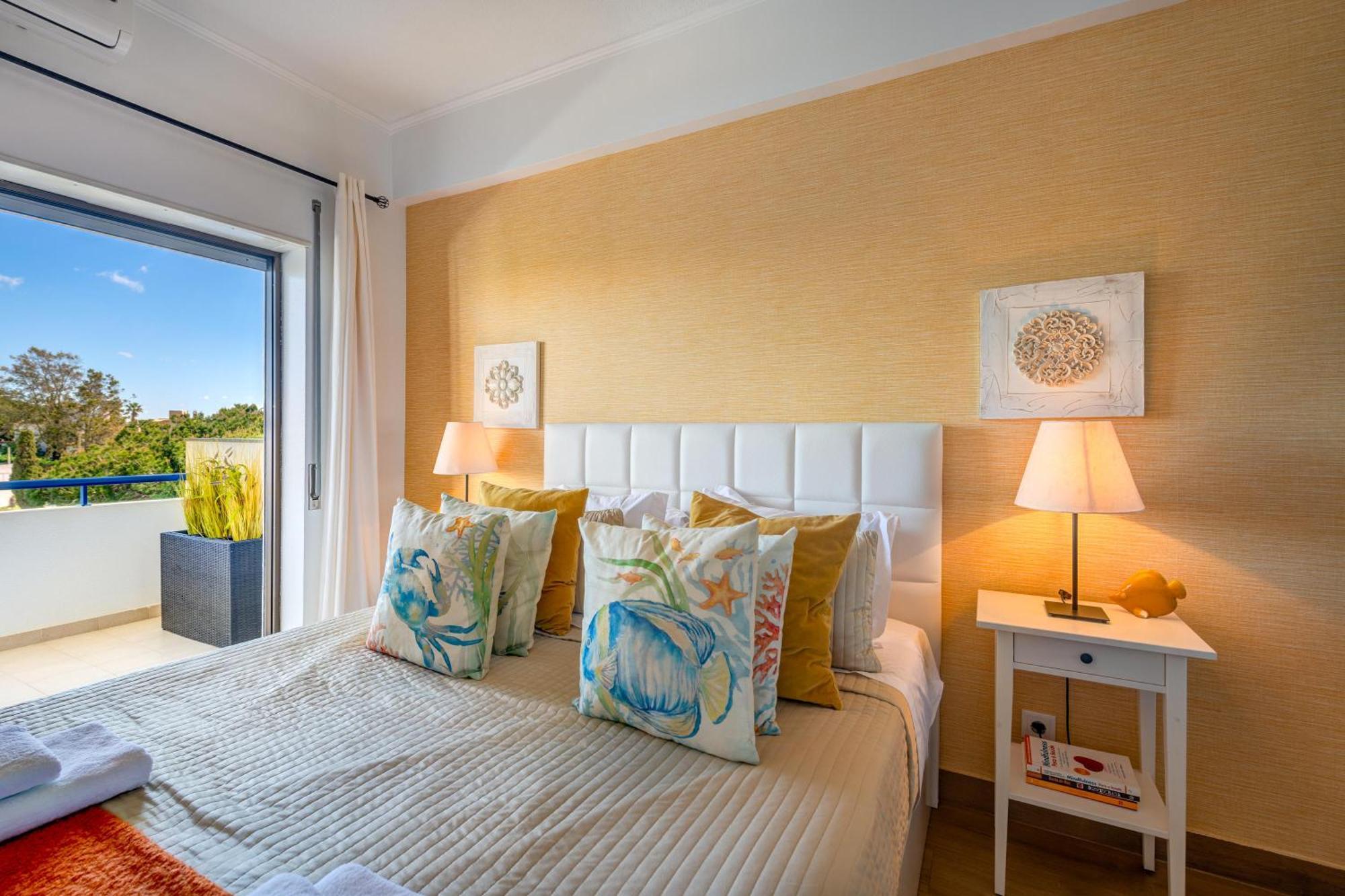 Apartamento Gomes -Free Airco, Wiffi & Swimming Pool- By Bedzy Porches  Zewnętrze zdjęcie